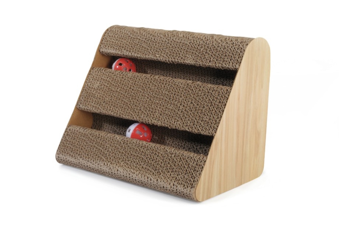 קרטון גירוד עם קטניפ וכדורי משחק