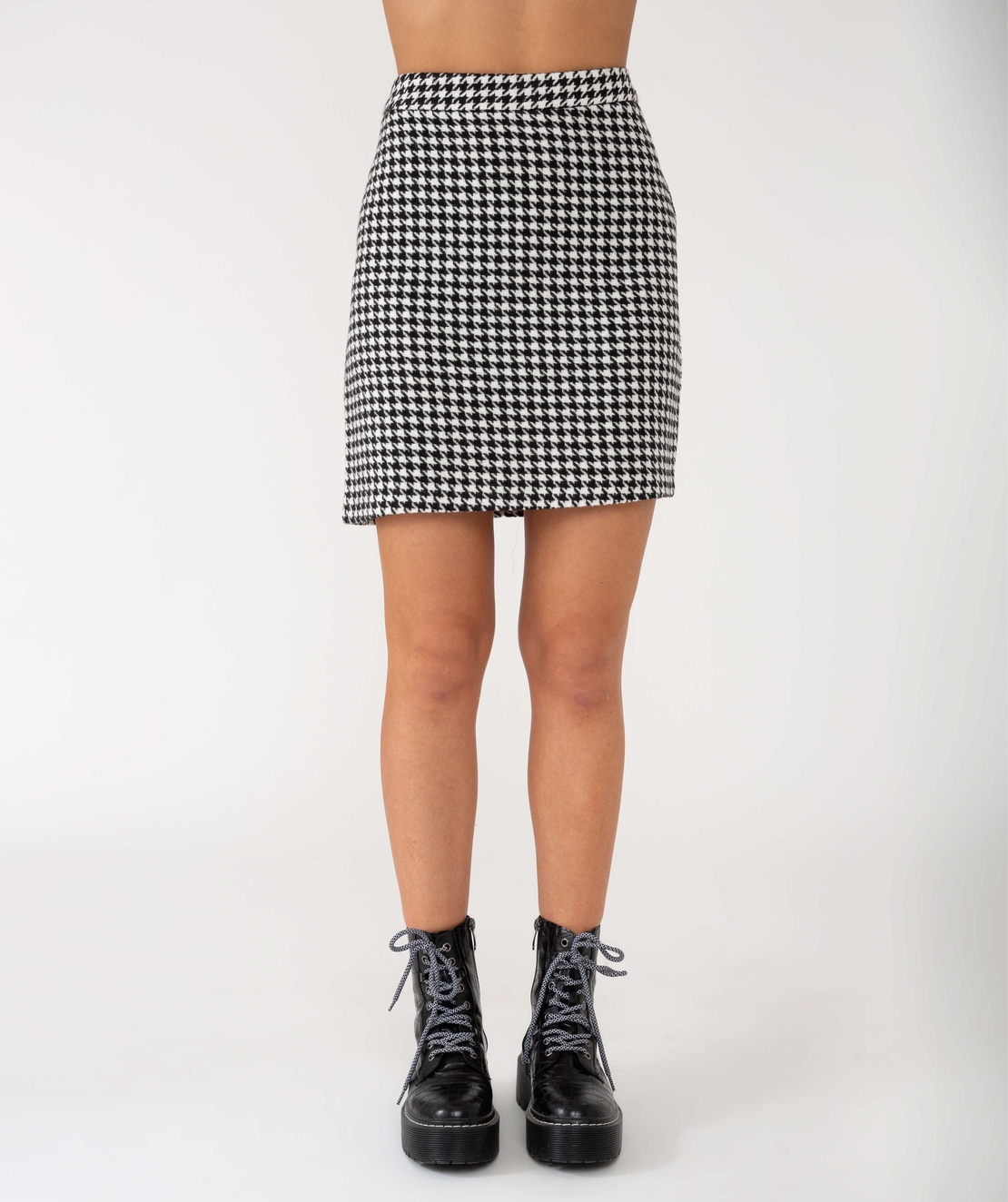 MINI LATHER SKIRT