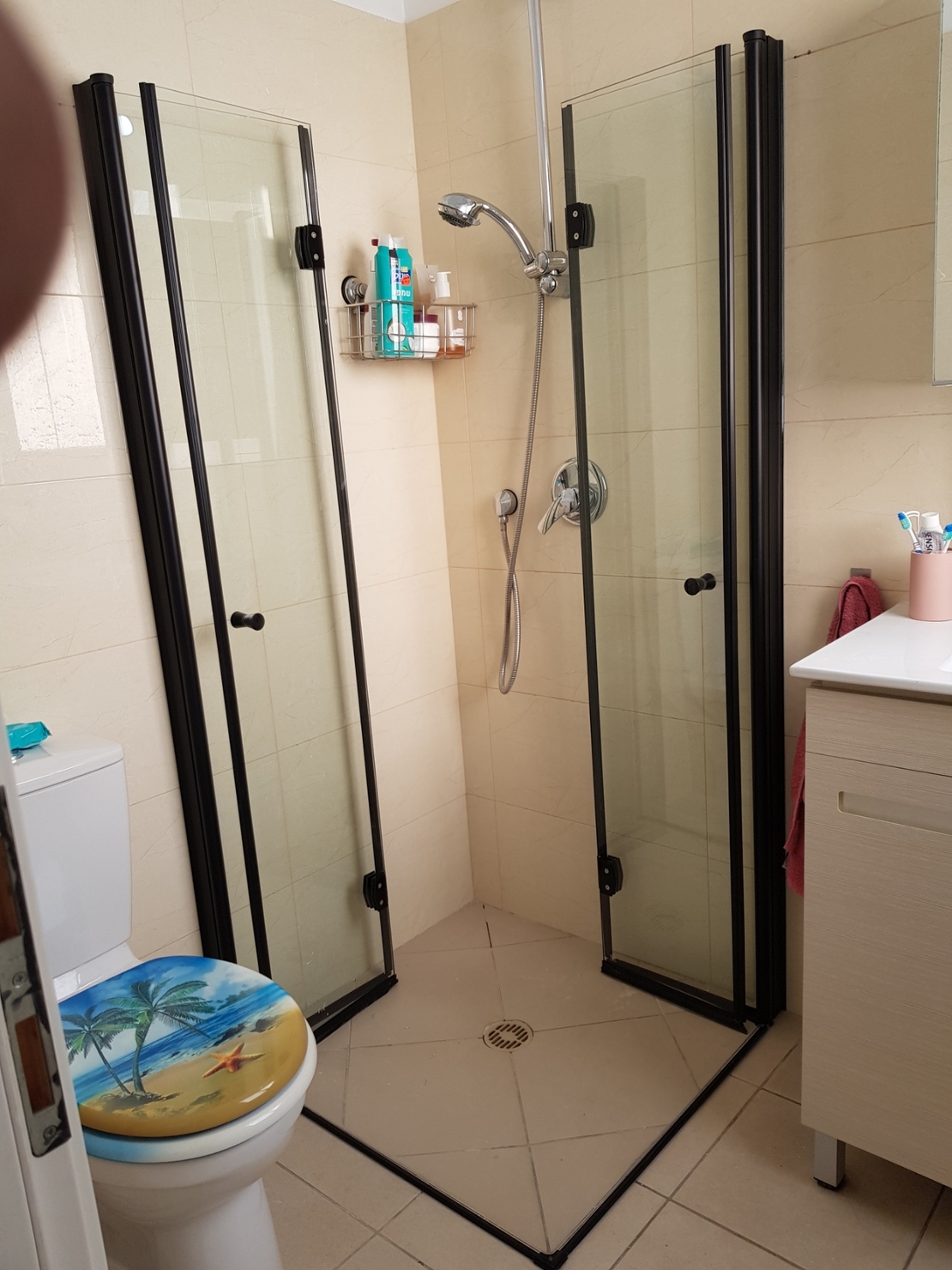 מקלחון פינתי הרמוניקה 600-B הוברמן מקלחונים