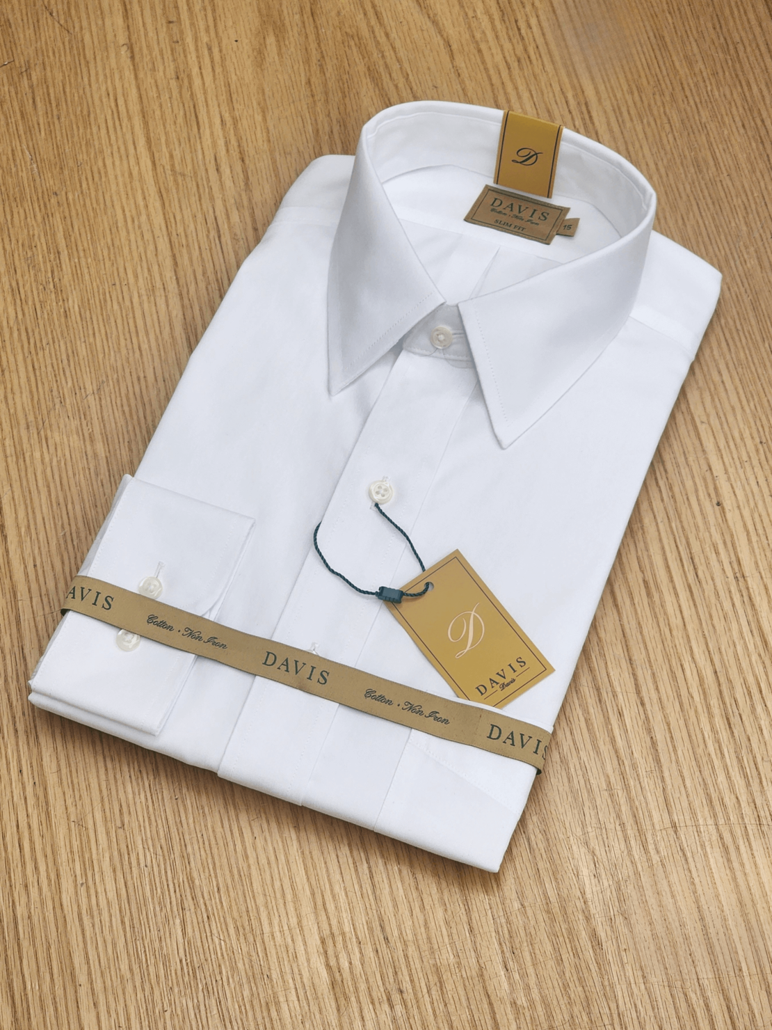 חולצת גברים לבנה – DAVIS | SLIM FIT | צווארון אמריקאי | עם כיס | סדרת GOLD LABEL