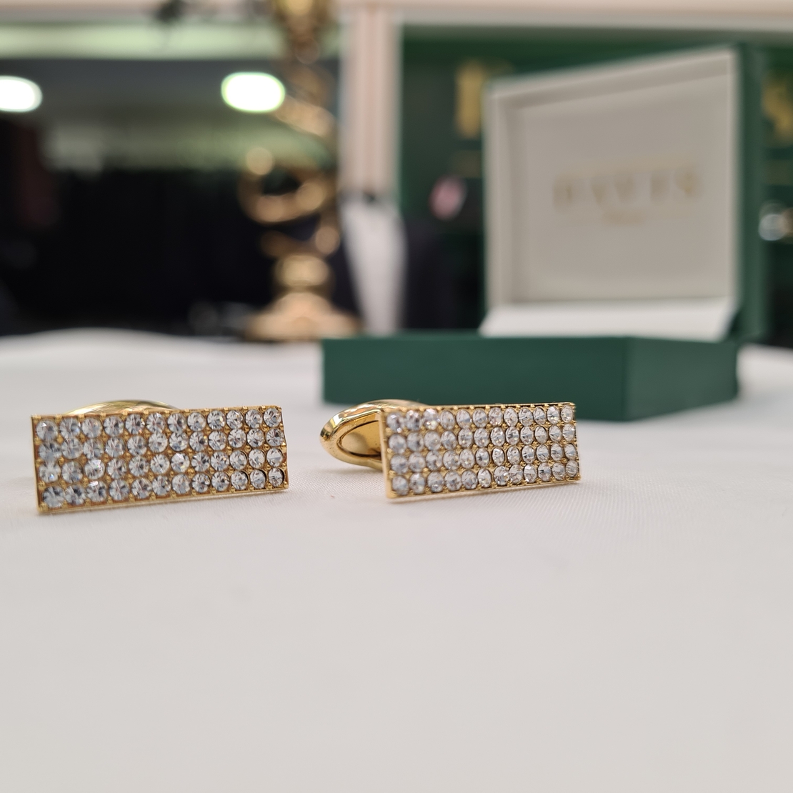 חפת סברובסקי מלבן זהב