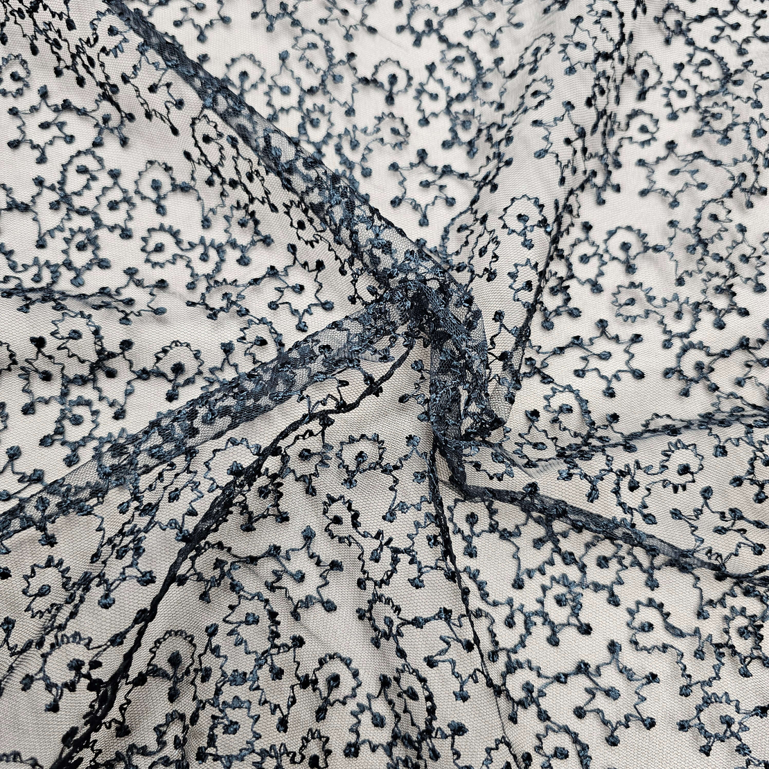 תחרה צבע שחור דוגמה עדינה דגם נטלי