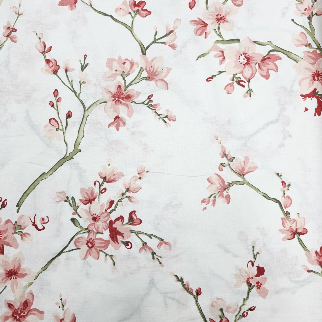 אריג כותנה דפוס פריחת הדובדבן על רקע לבן רוחב 240