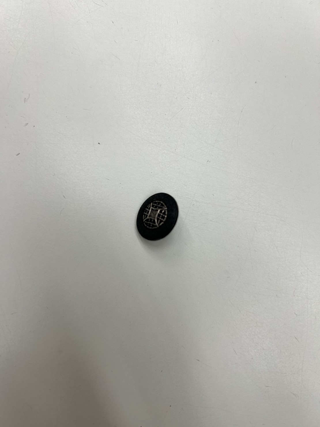 מארז של 8 יחידות כפתור שחור דגם 5 קטן