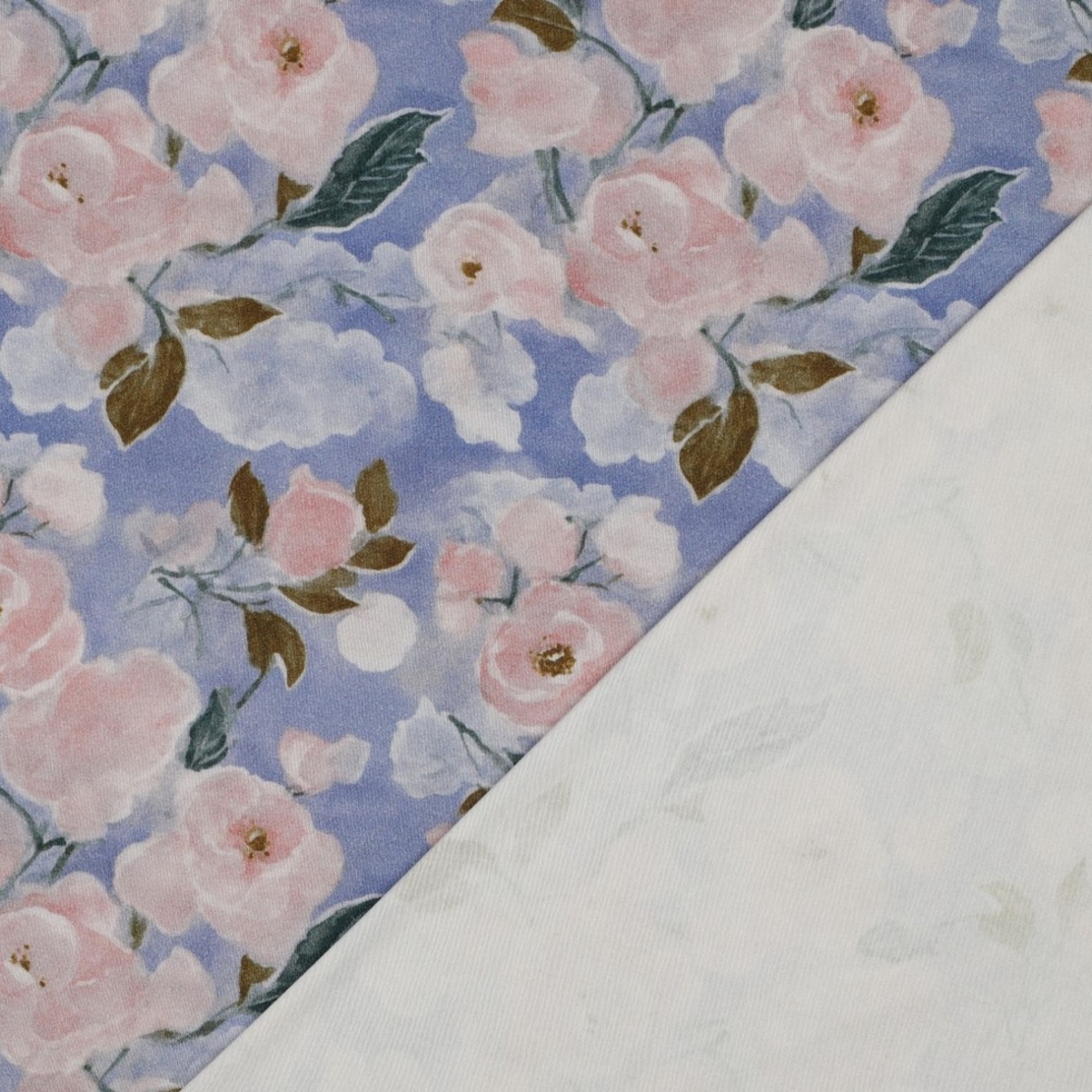 טריקו ויסקוזה דפוס פרחי לילך על רקע תכלת