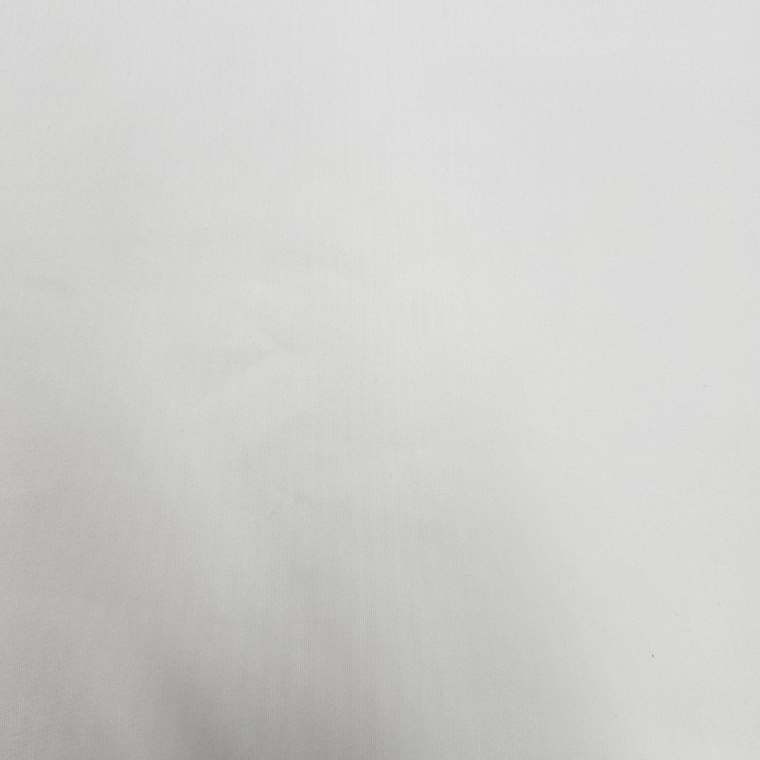 בד מחטב ג'ט צבע לבן חלבי