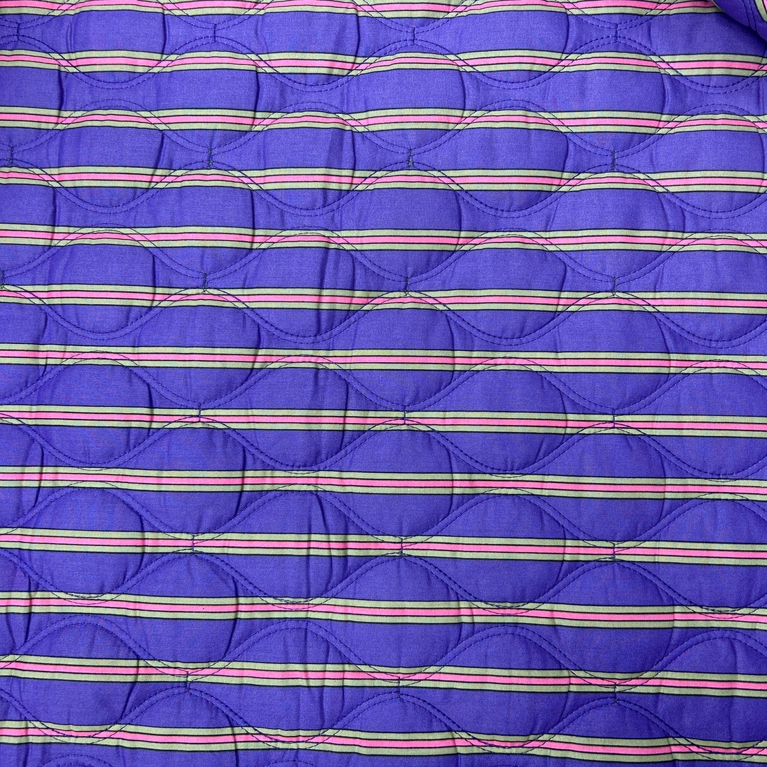 אריג קווילט דו צדדי דפוס מנדלות קטנות גווני ירוק סגול