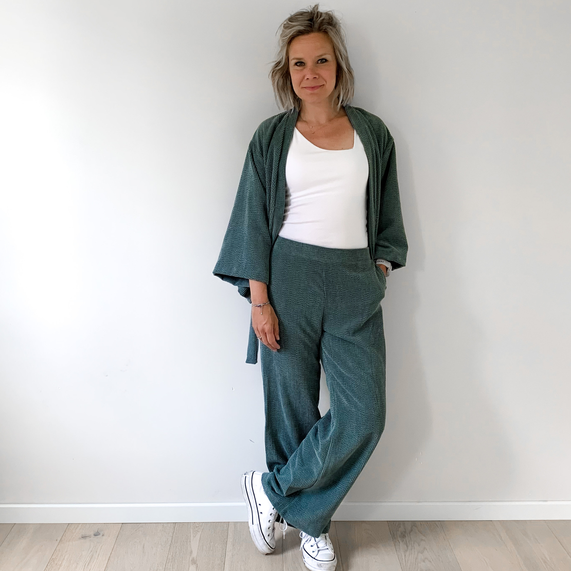 אריג קורדרוי באבלס צבע בורדו