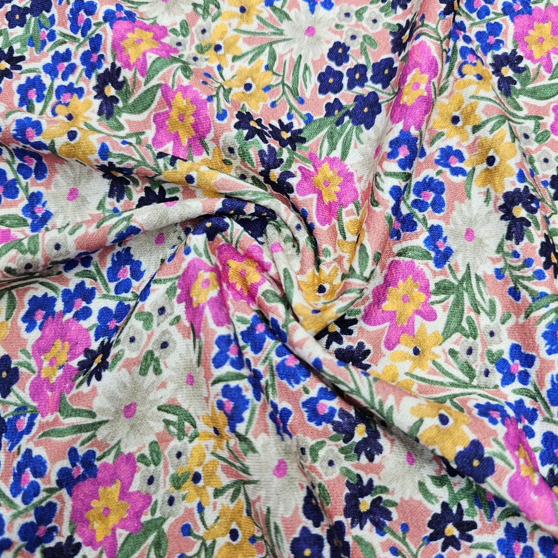 טריקו ויסקוזה חגיגת הפרחים בגווני סגול כחול וורוד