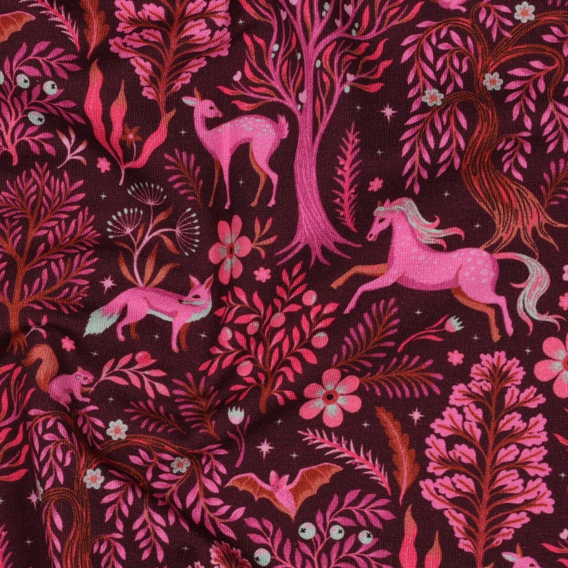 פרנץ טרי דפוס דיגיטלי חיות היער על רקע בורדו