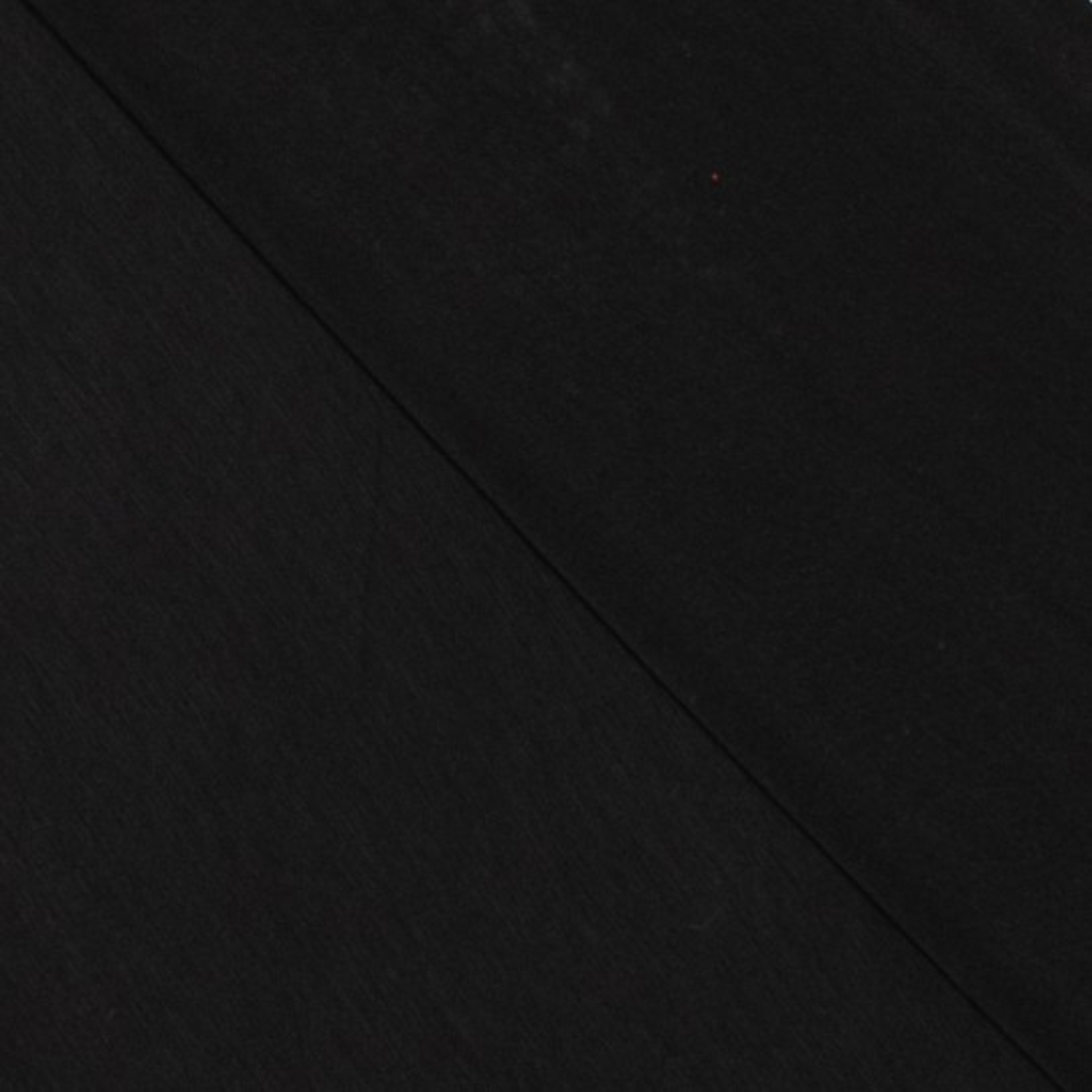 טריקו במבוק צבע שחור