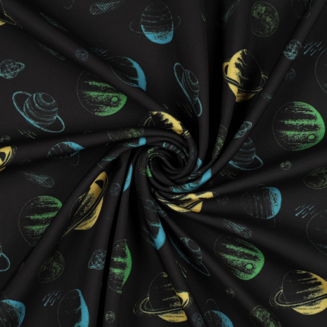 סופטשל דפוס הרפתקה בחלל על רקע שחור