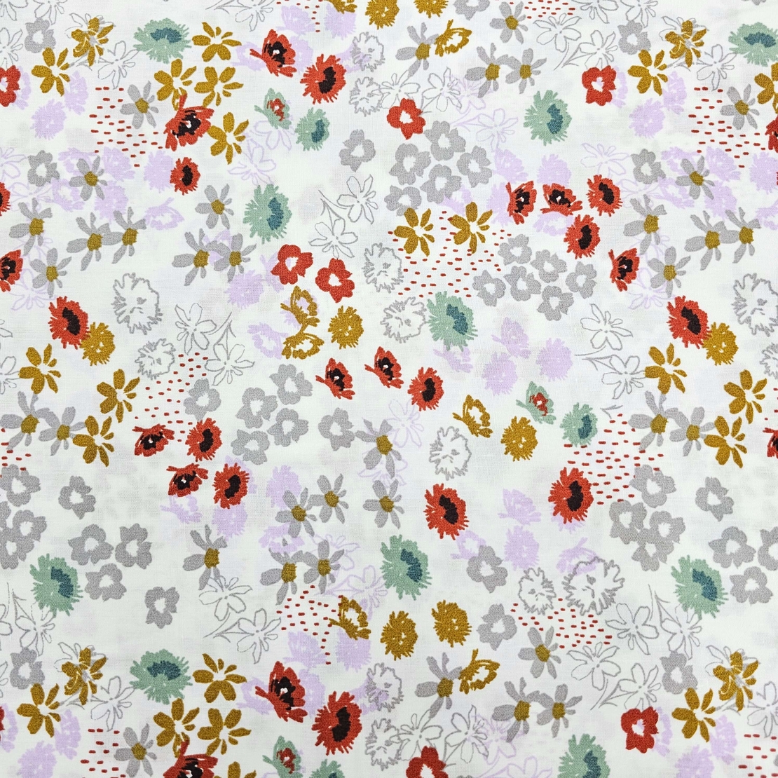 אריג כותנה פרחים בסגנון כפרי על רקע לבן דגם מאי