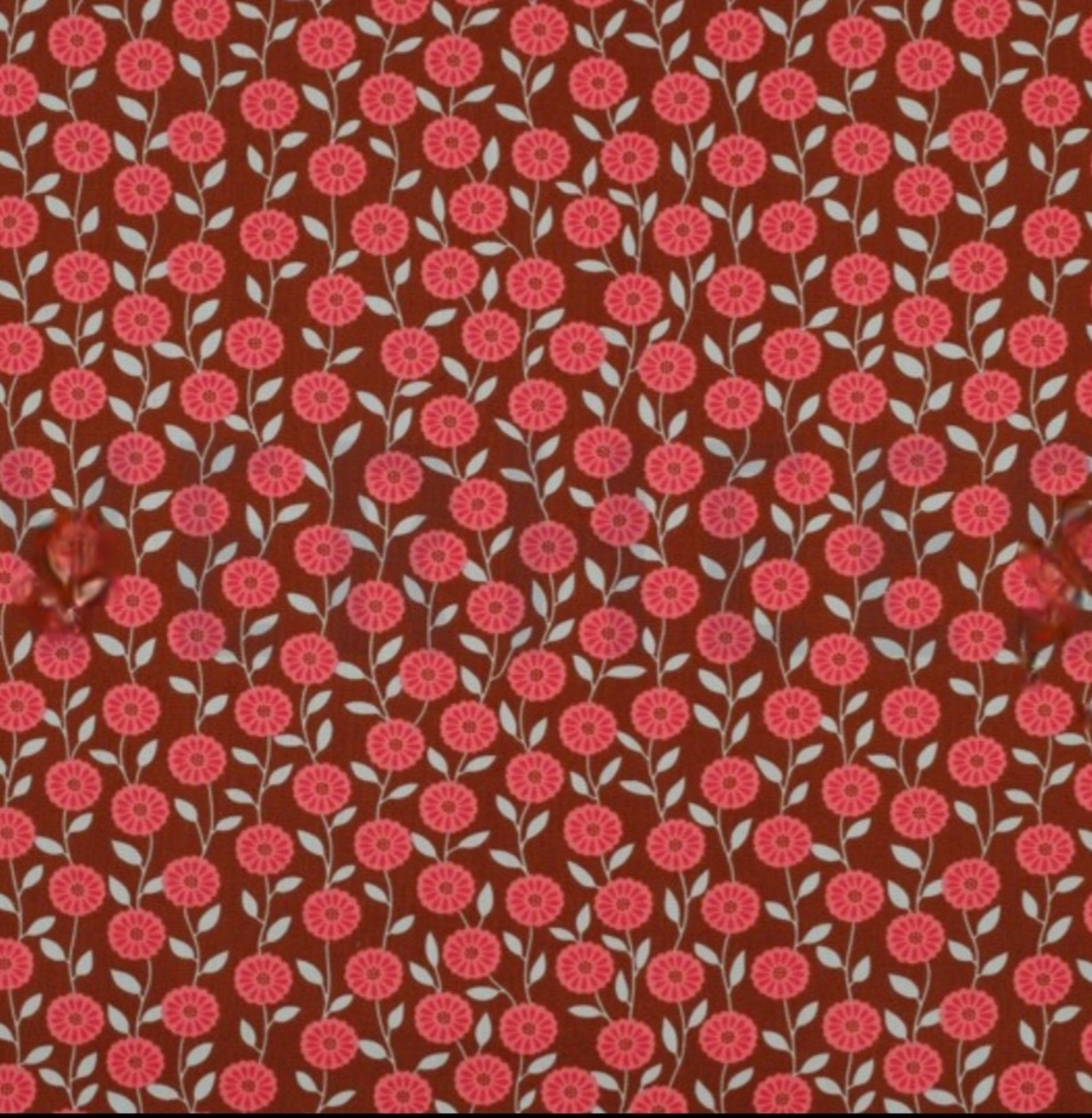 אריג כותנה דפוס פריחה כפרית בגוונים חמים