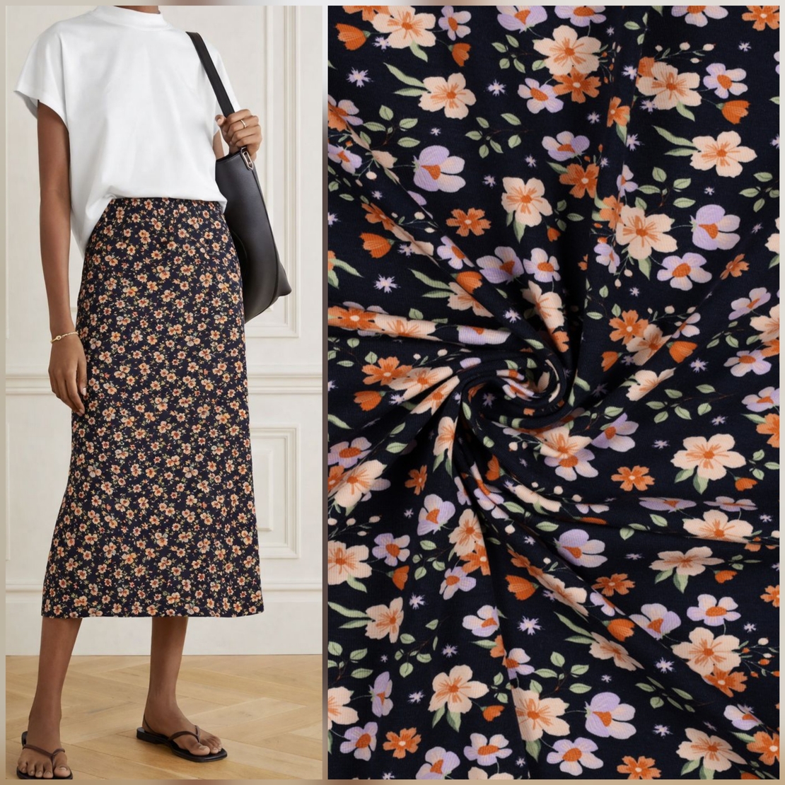 טריקו אורגני פרחים על רקע נייבי דגם שרון