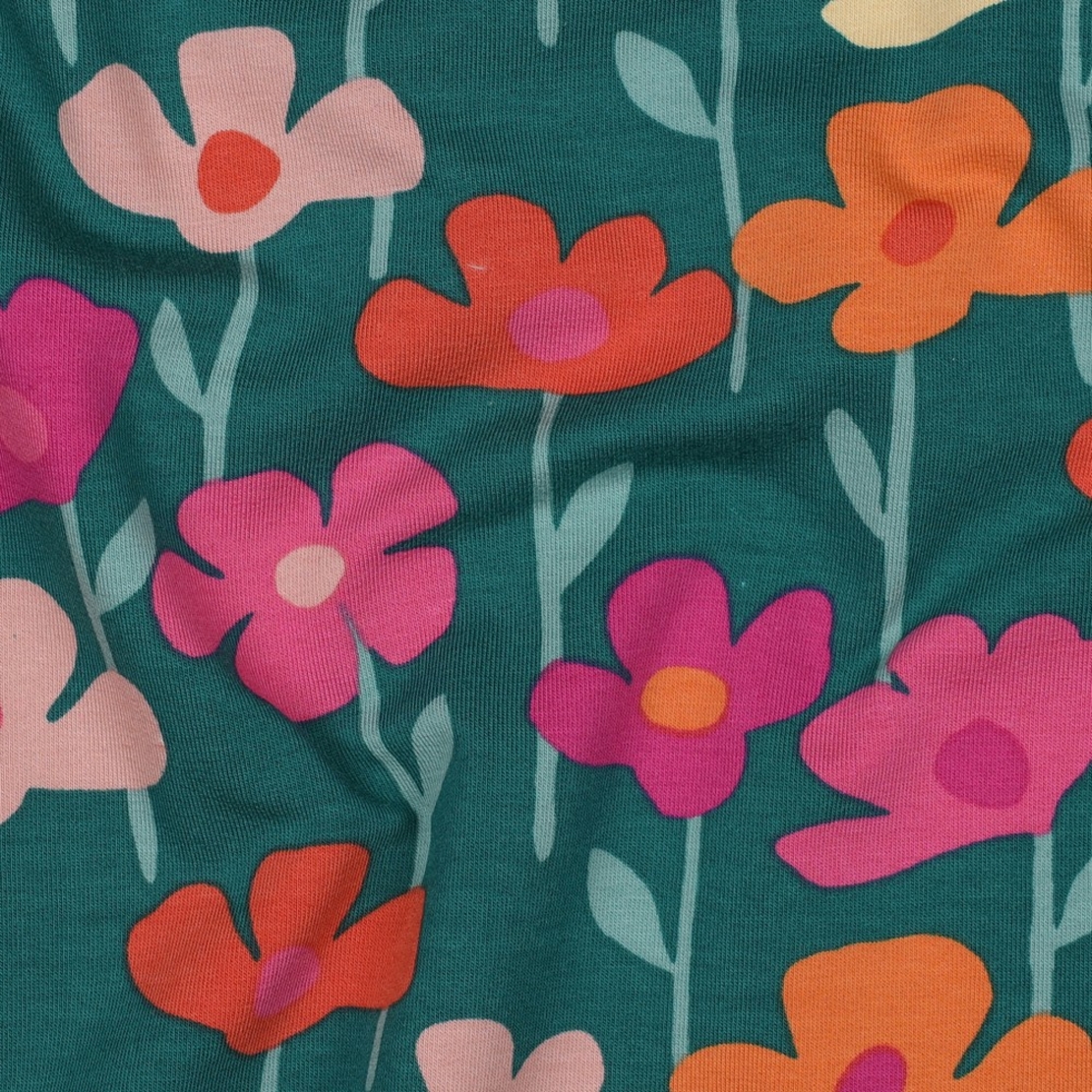 פרנץ טרי דפוס פרחים רעננים על רקע ירוק