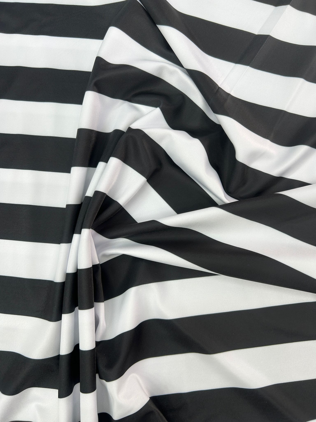 לייקרה פסים שחור לבן רוחב פס 3 סמ