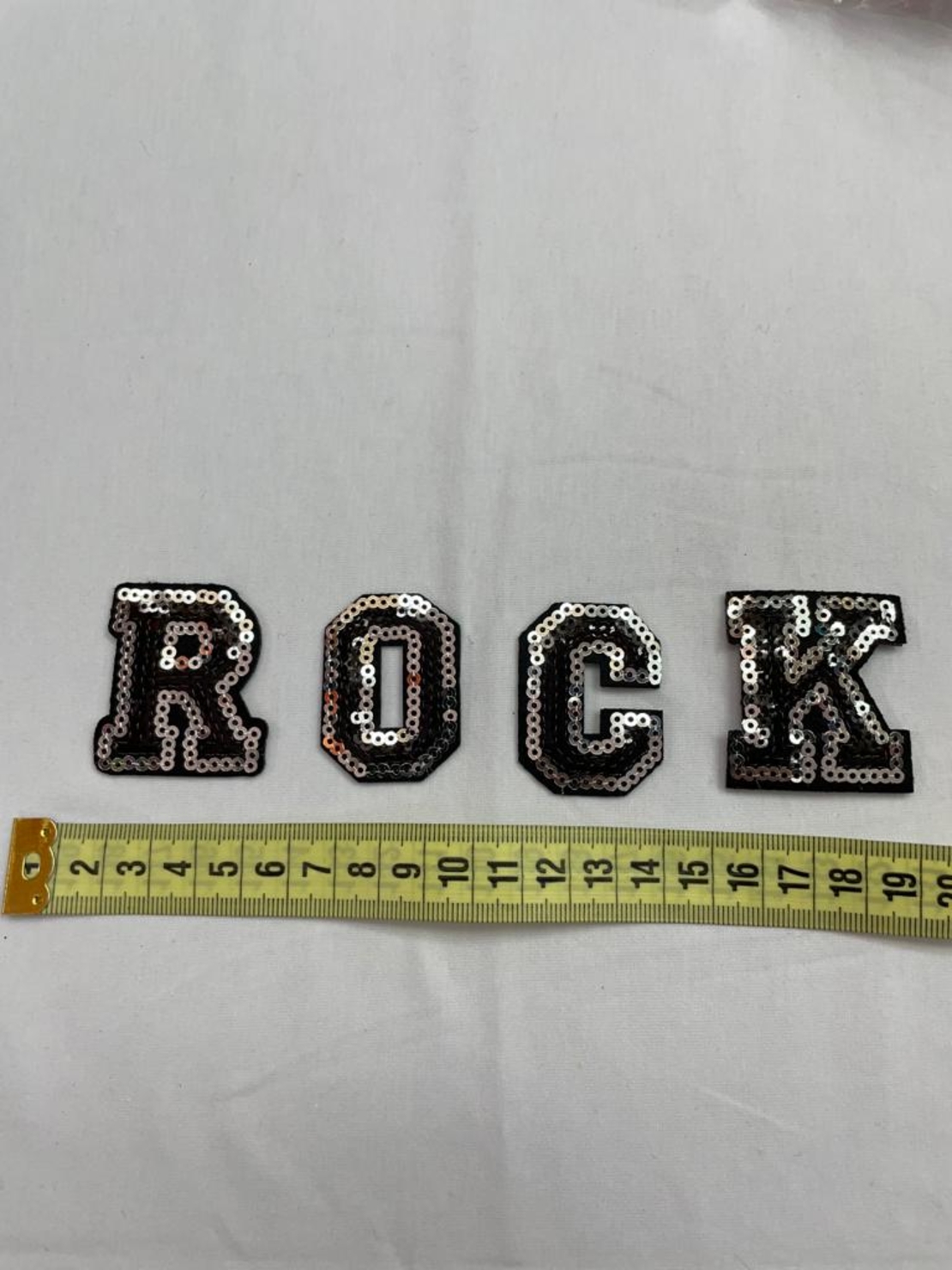 אפליקציה אותיות ROCK