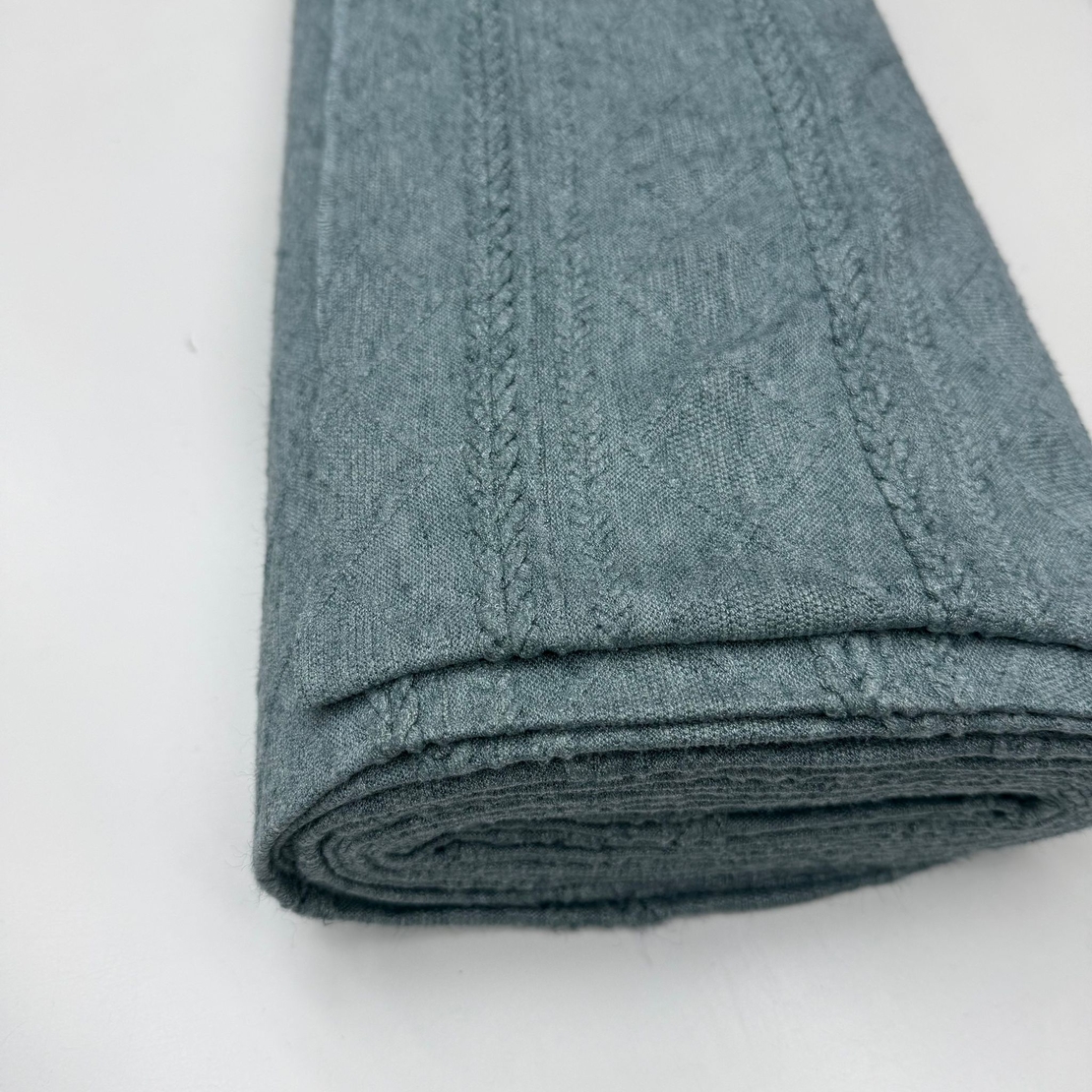 סריג צמות צבע מנטה דגם ורונה