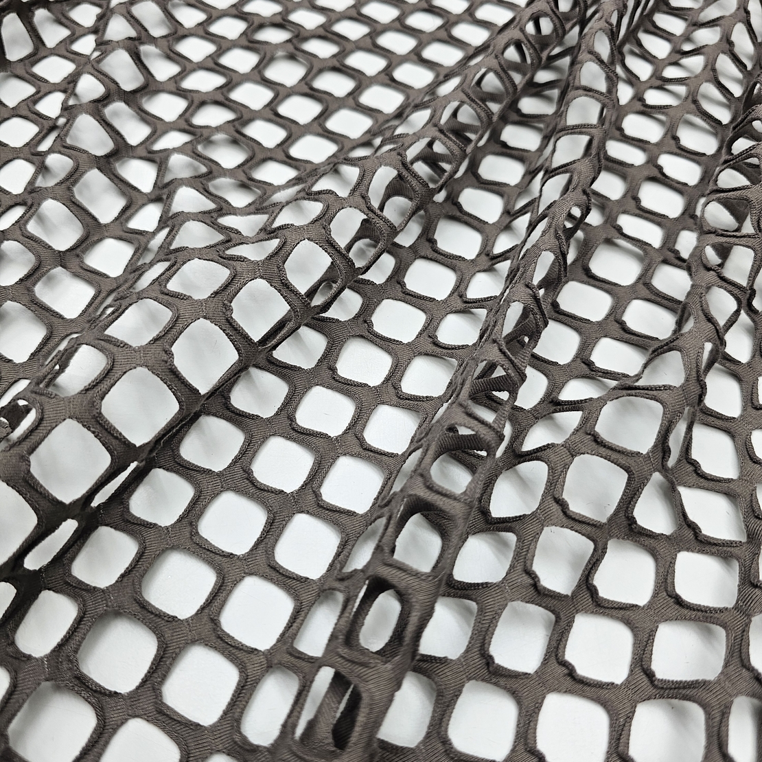 רשת קרושה צבע מוקה חורים גדולים