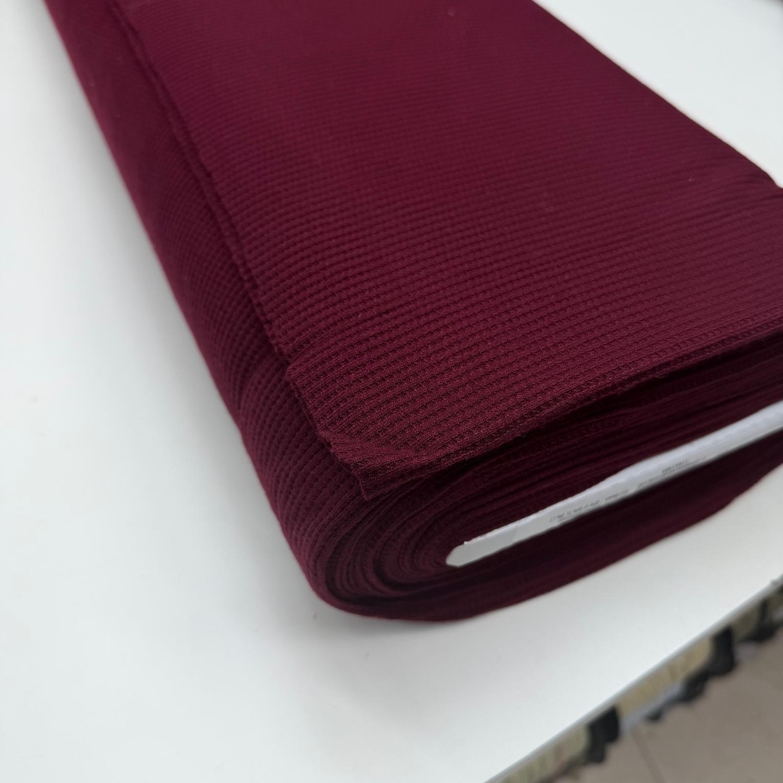 סריג וופל צבע בורדו דגם אנסטסיה