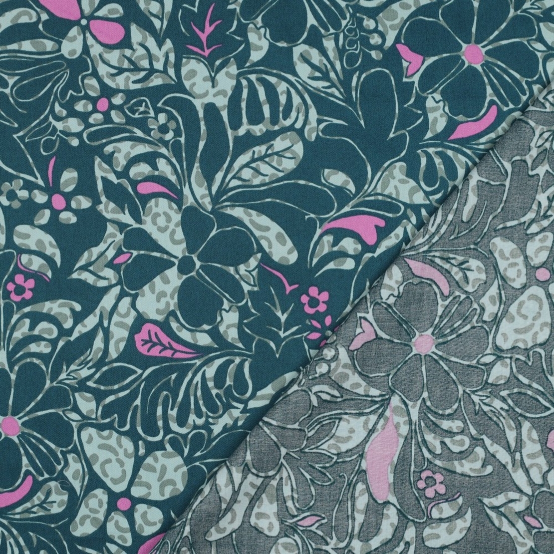 אריג כותנה סטן דפוס עלים טרופיים על רקע ירוק