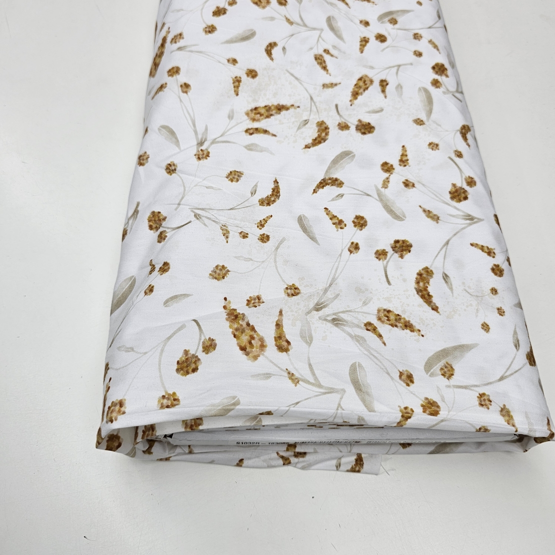 אריג כותנה דפוס פריחת סתיו עדינה