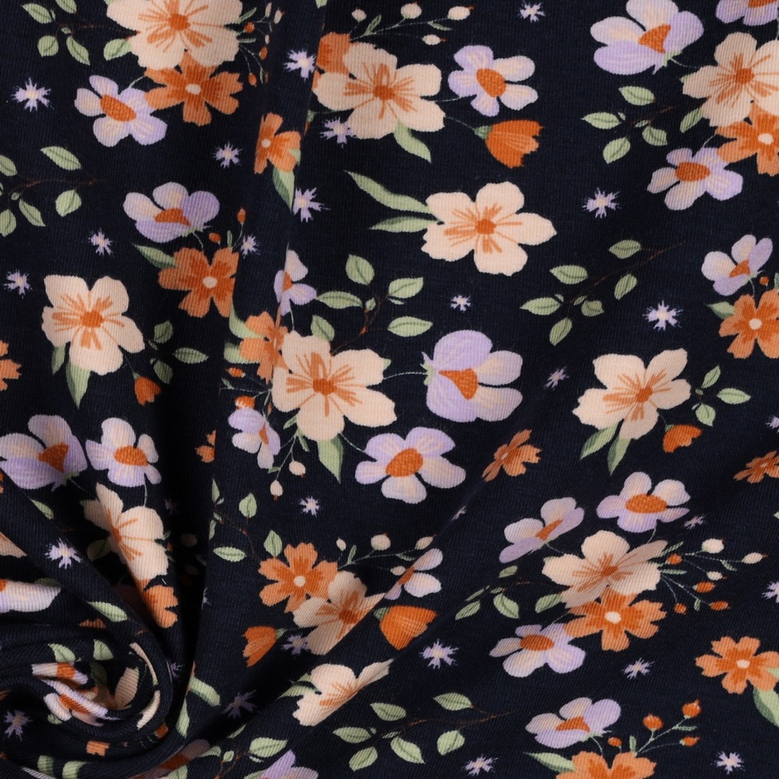 טריקו אורגני פרחים על רקע נייבי דגם שרון