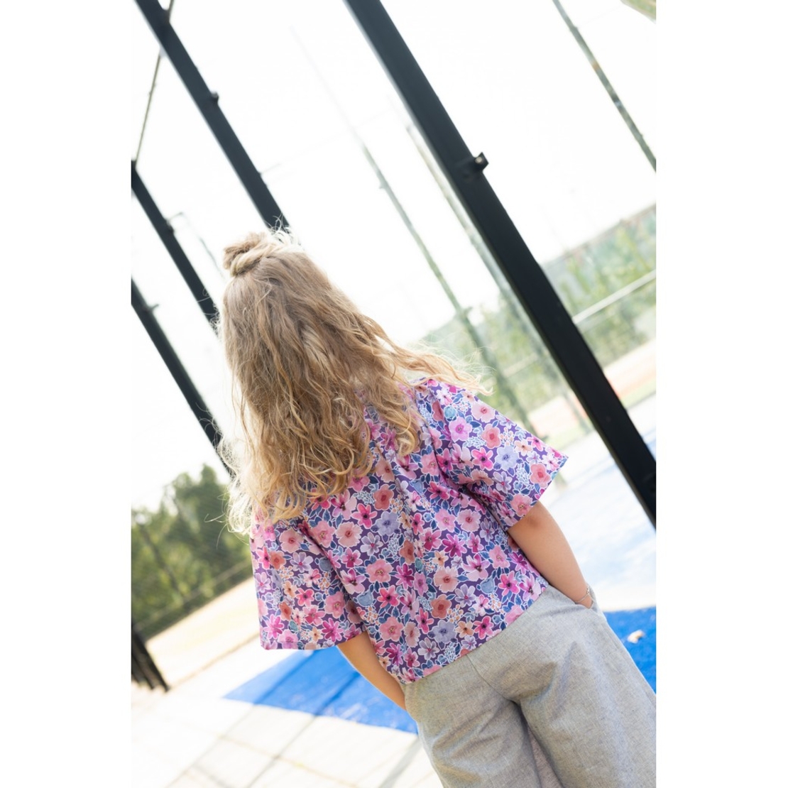אריג כותנה דפוס גינת הפרחים השמחים