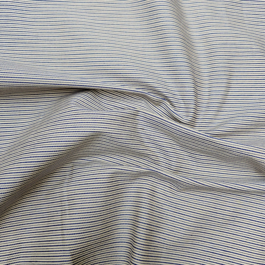 אריג דריל כותנה פסים דקים בז לבן שחור