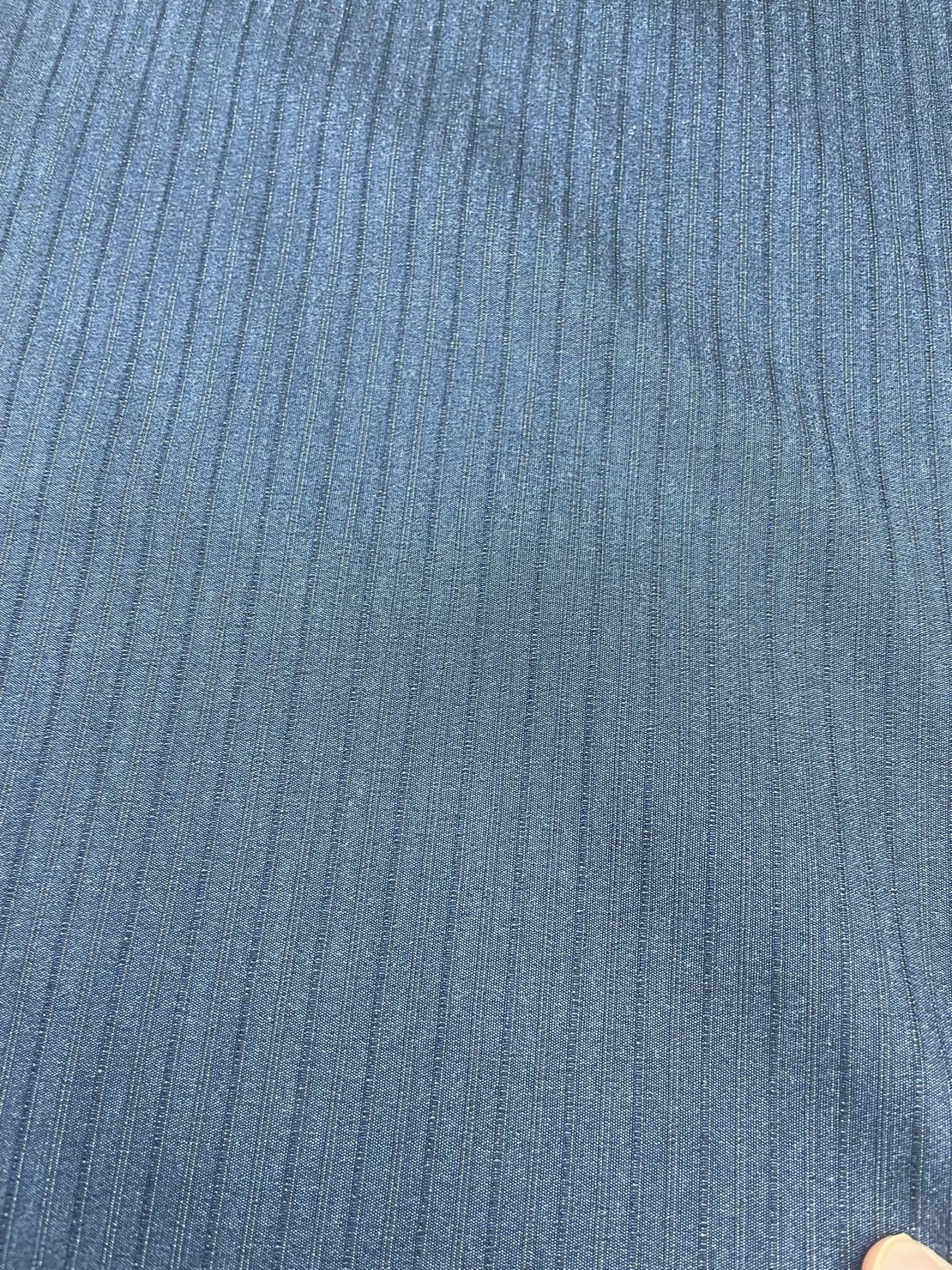 2 מטר אריג פסים בצבע כחול גינס