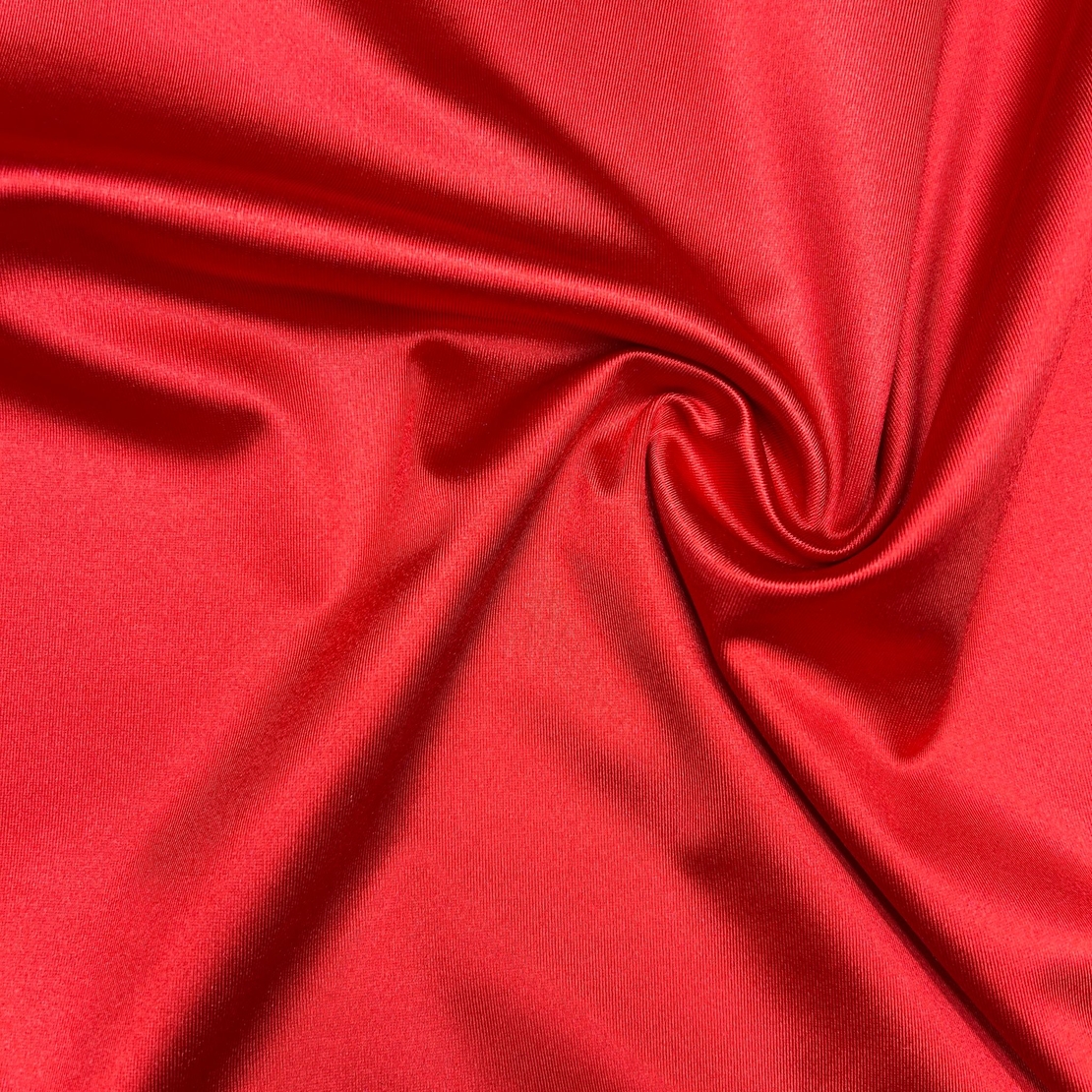 סטן ארמני אדום