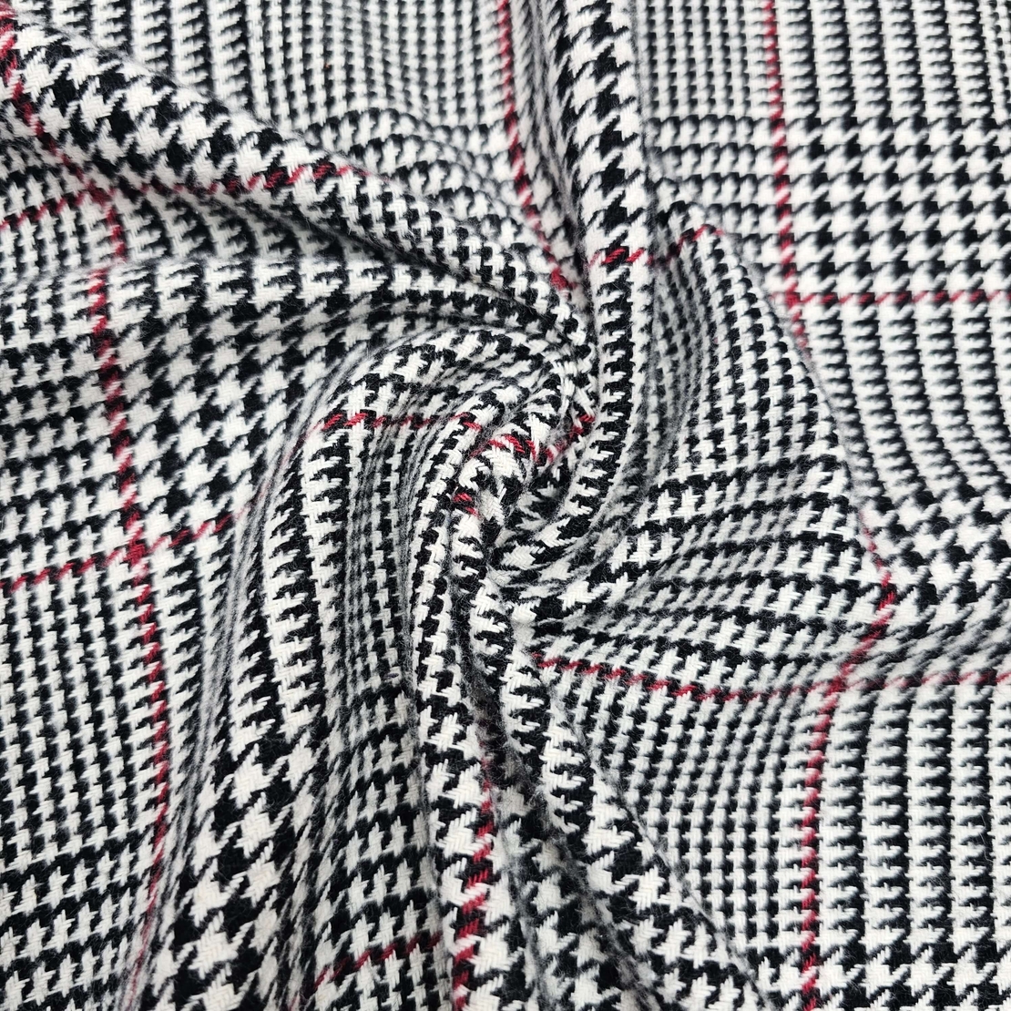 אריג צמר משבצות בסגנון צרפתי