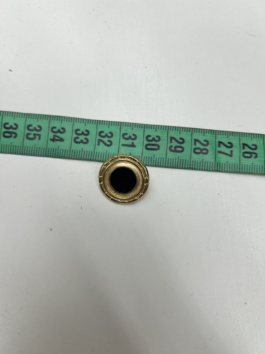 מארז של 8 יחידות כפתור זהב דגם 11