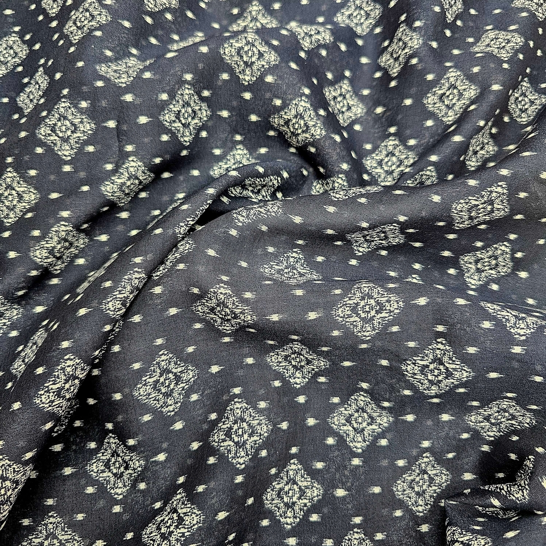 אריג כותנה וואל דפוס בוהו על רקע נייבי