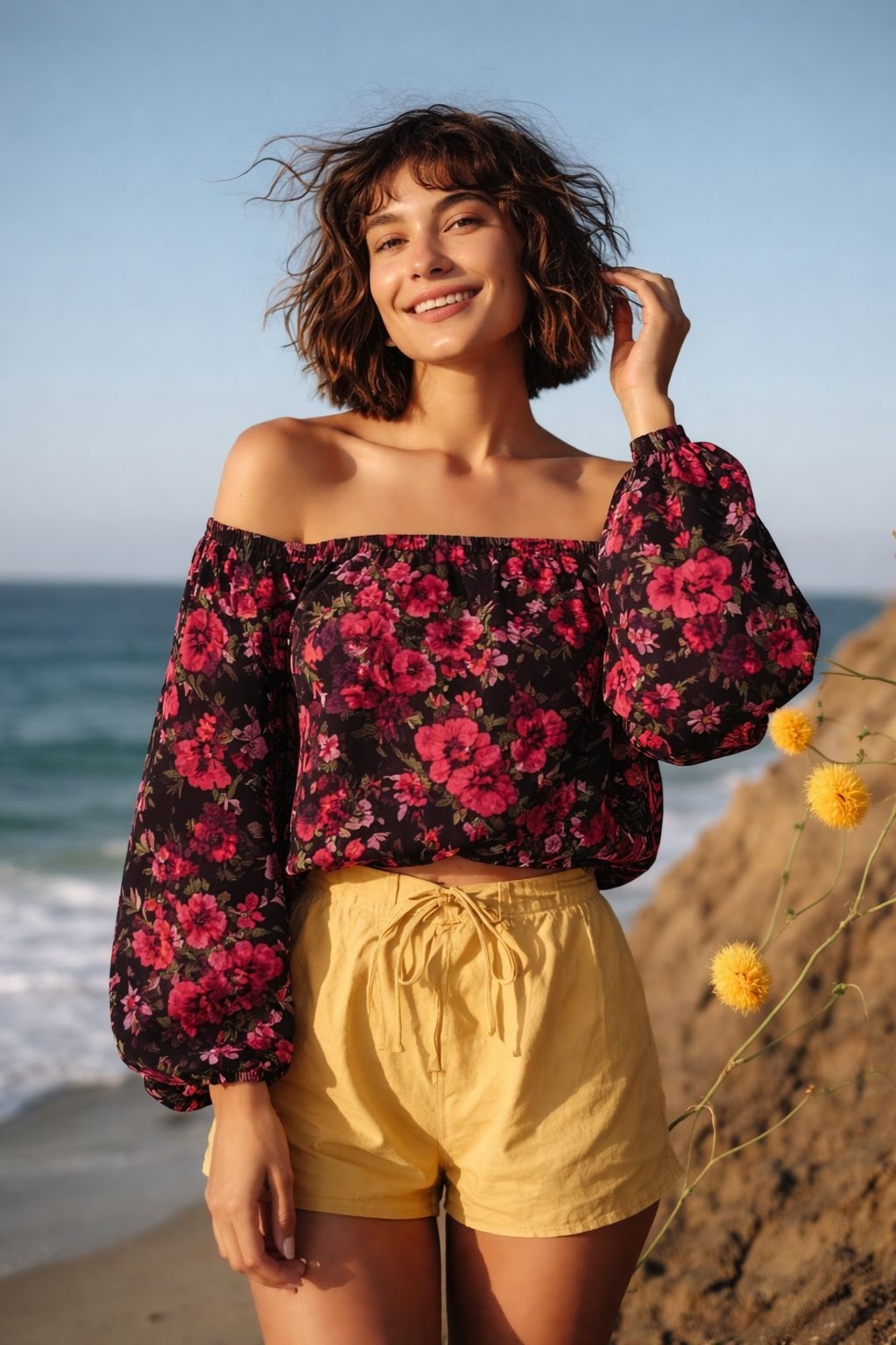 אריג ויסקוזה ECOVERO דפוס רומנטי על רקע שחור