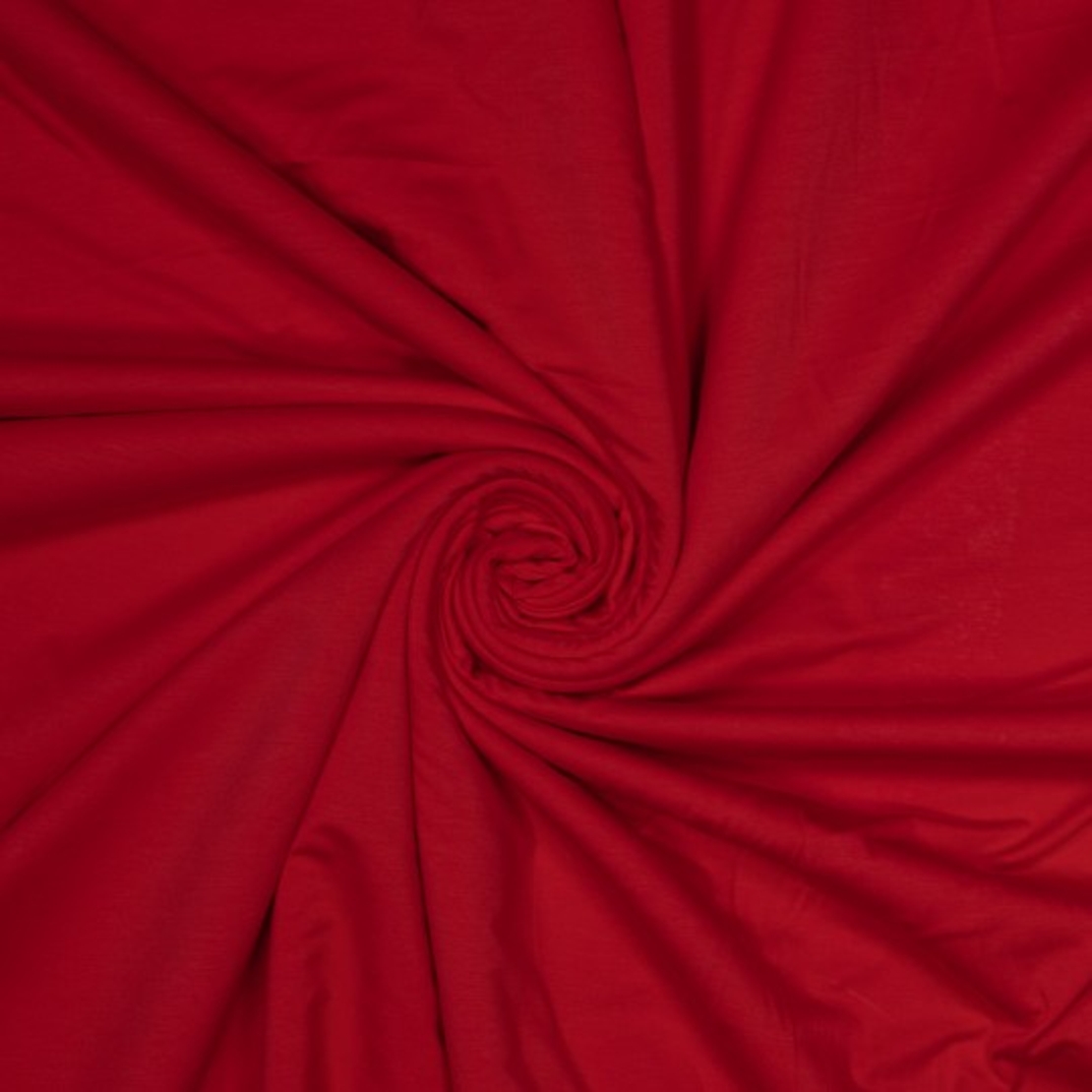 טריקו במבוק צבע אדום רומבה