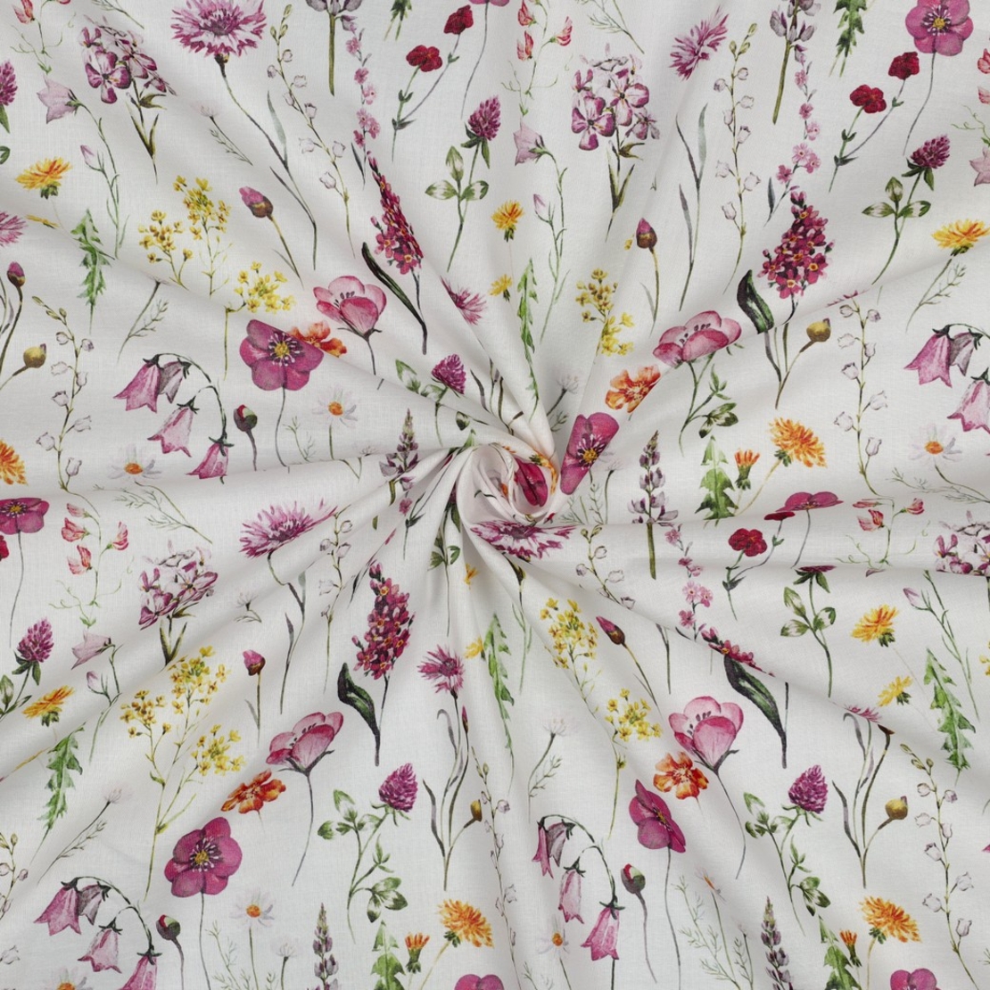 אריג כותנה וואל דפוס דיגיטלי איור בוטני