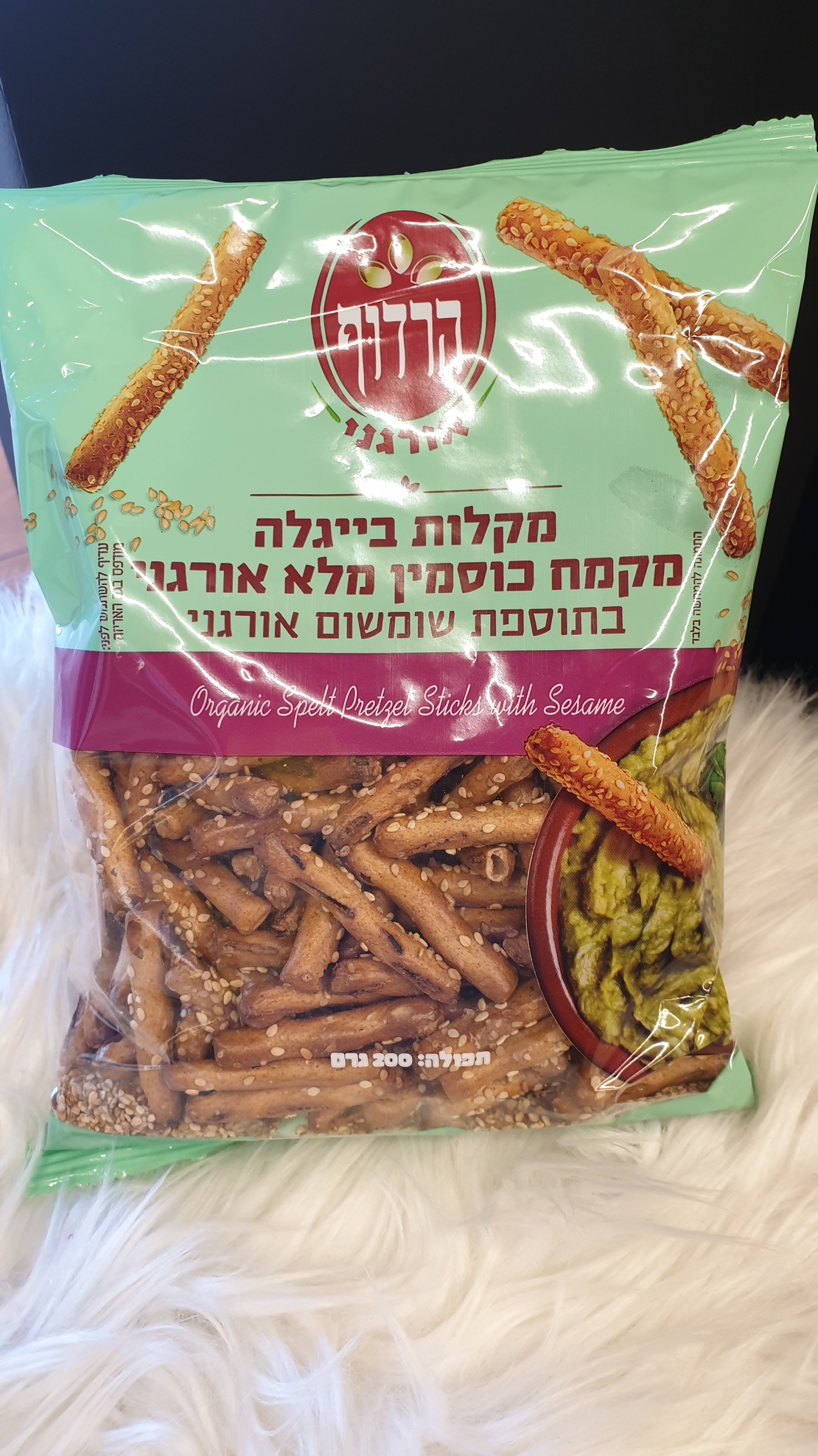 מקלות בייגלה מקמח כוסמין מלא אורגני בתוספת שומשום אורגני