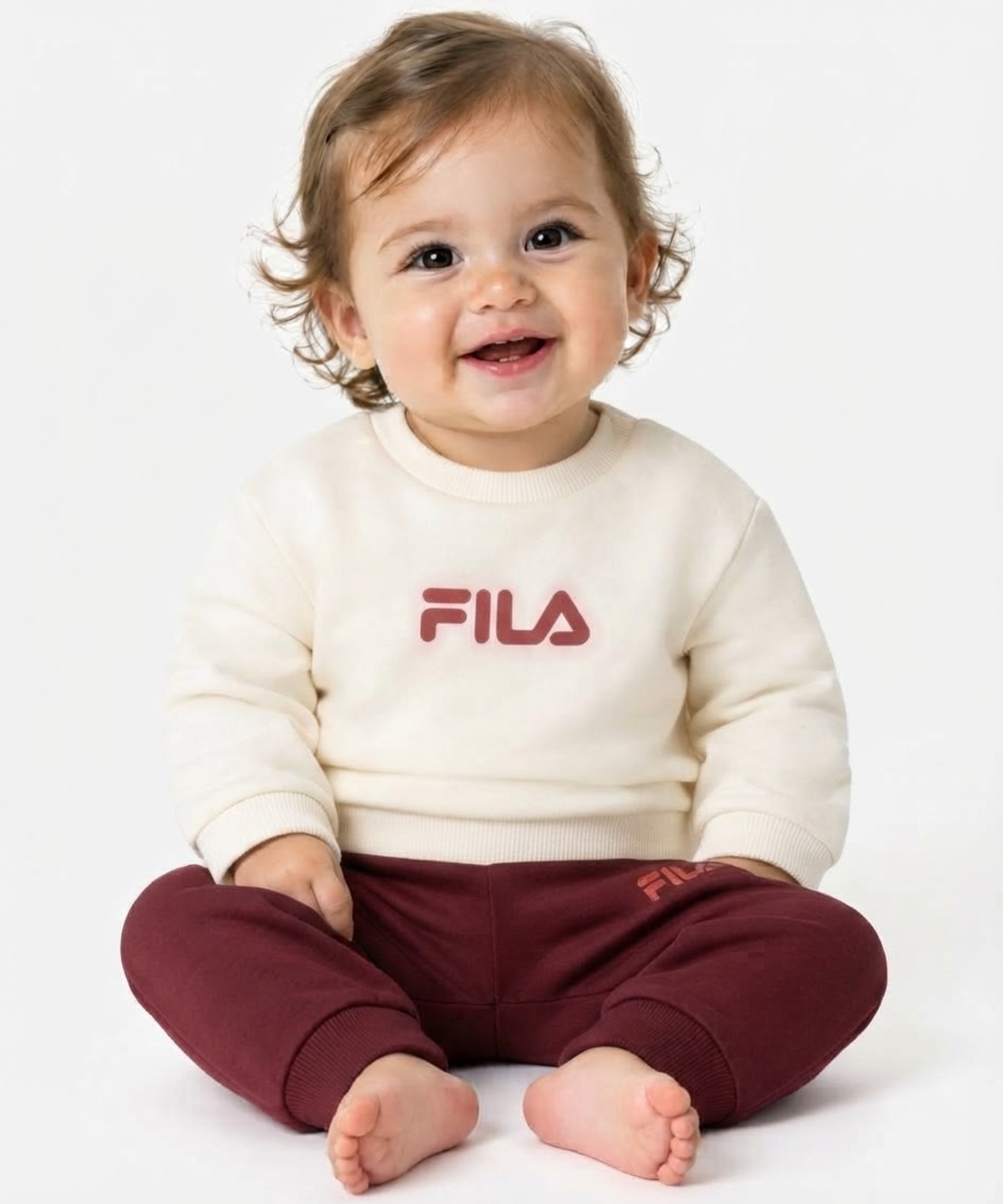 חליפה פוטר FILA מדוגמת 0-6M תינוקות בנות (שמנת)
