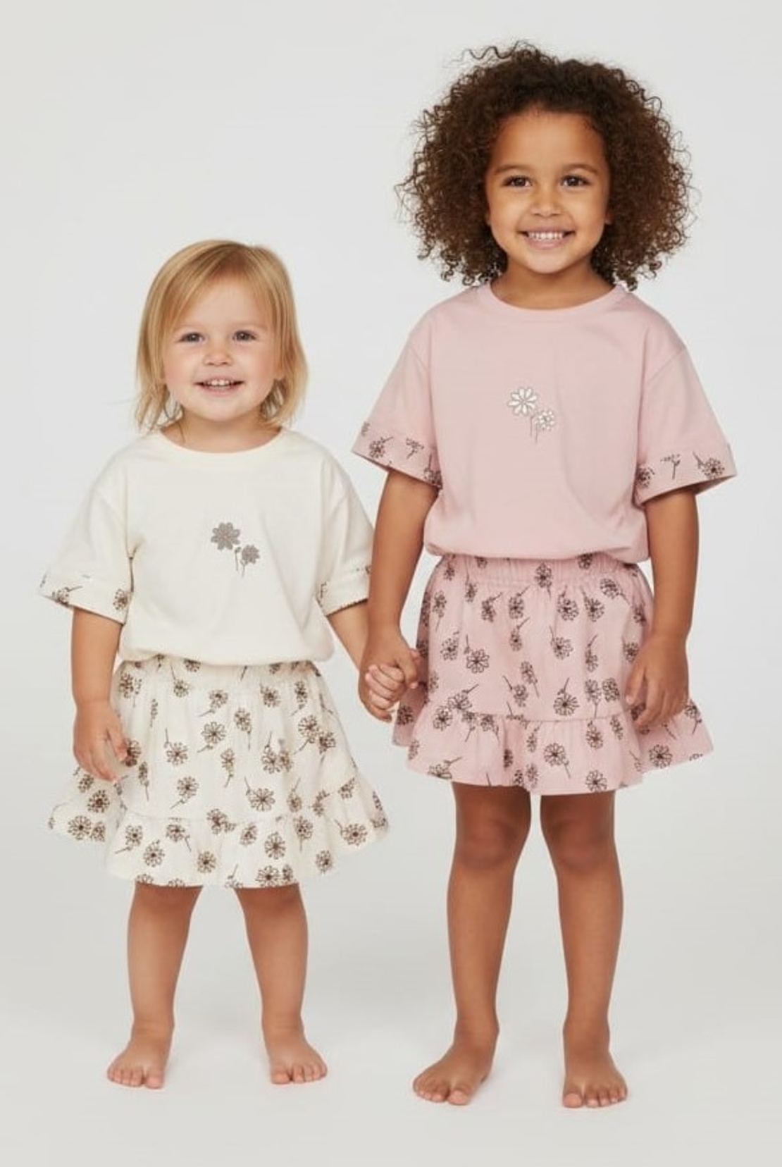 חליפה קיץ מדוגמת חצאית טייץ 2-8 בנות (שמנת/ורוד)