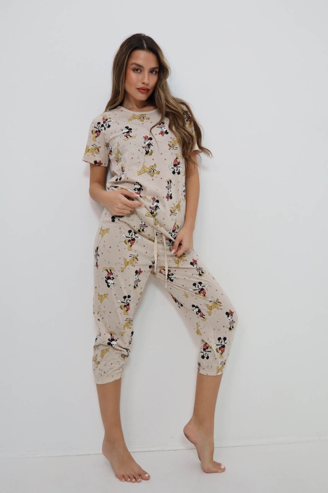פיג'מה מכנס 7/8 DELTA נשים (2XL-3XL) מיקי מאוס אופוויט