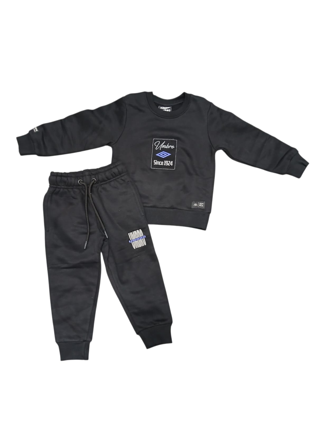 חליפה פוטר מדוגמת UMBRO בנים 2-8 (שחור/אופוויט)