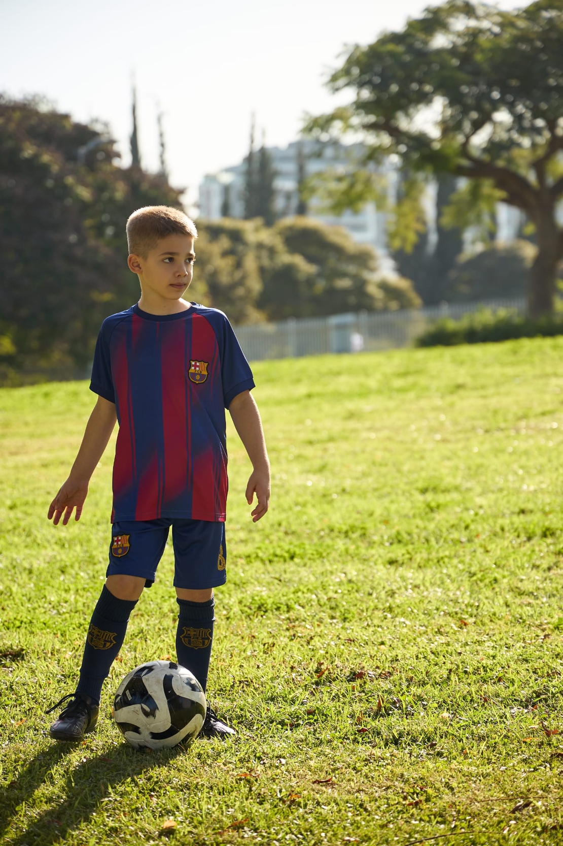 חליפה כדורגל 4-10 בנים ברצלונה