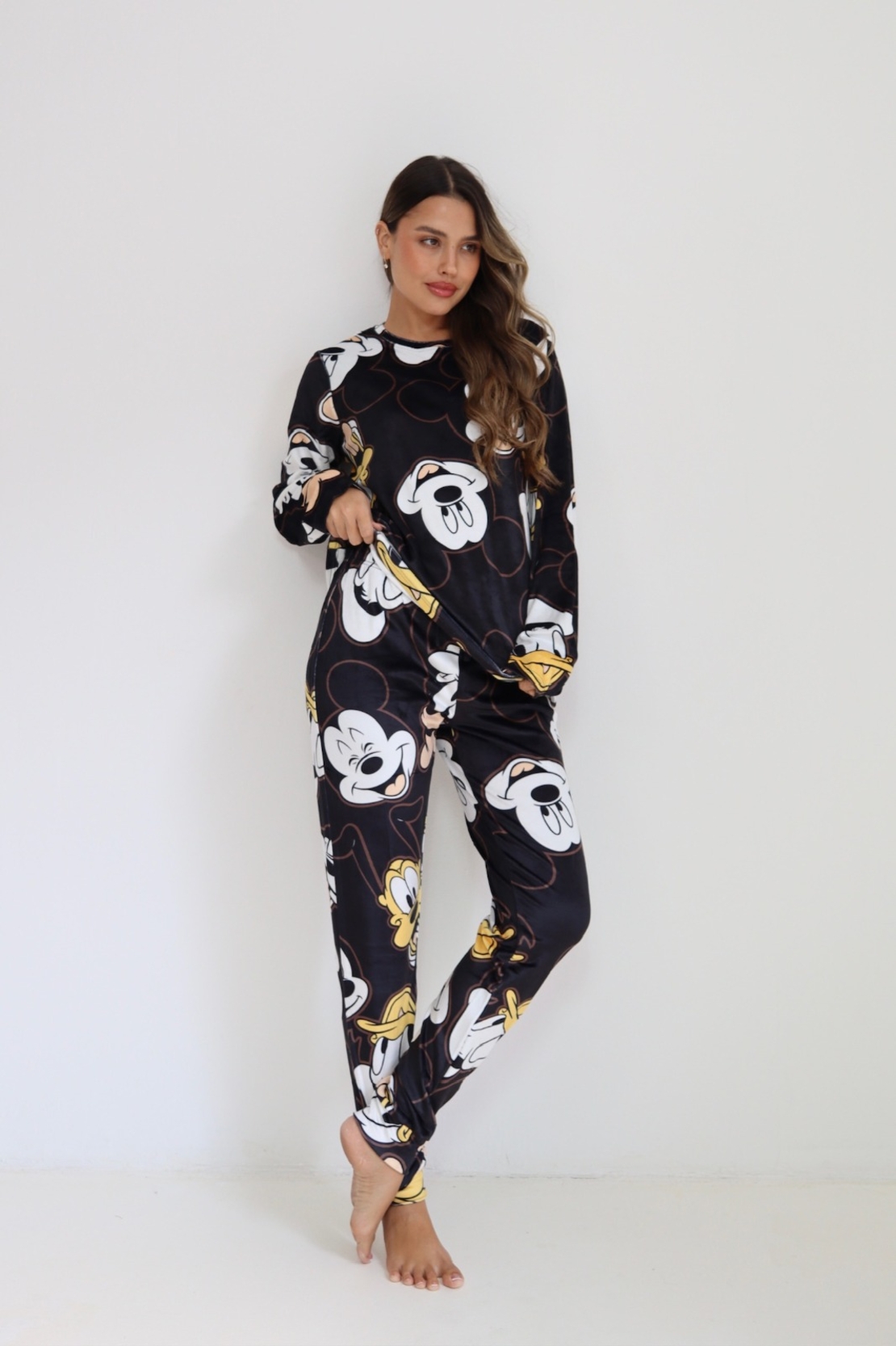פיג'מה קטיפה DELTA מיקי מאוס שחור XS-XL נשים