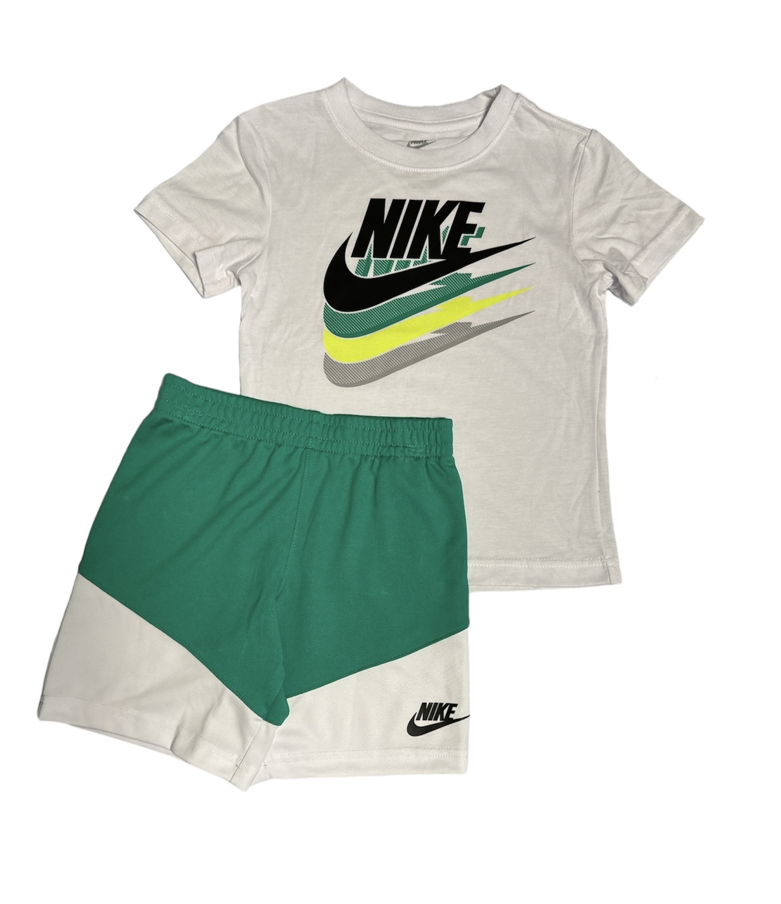 חליפת מכנס NIKE לבן מכנס ירוק לוגו 4 וי