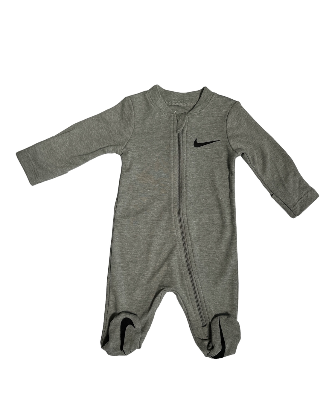 אוברול NIKE בייבי אפור ארוך סימון וי בשחור בחזה