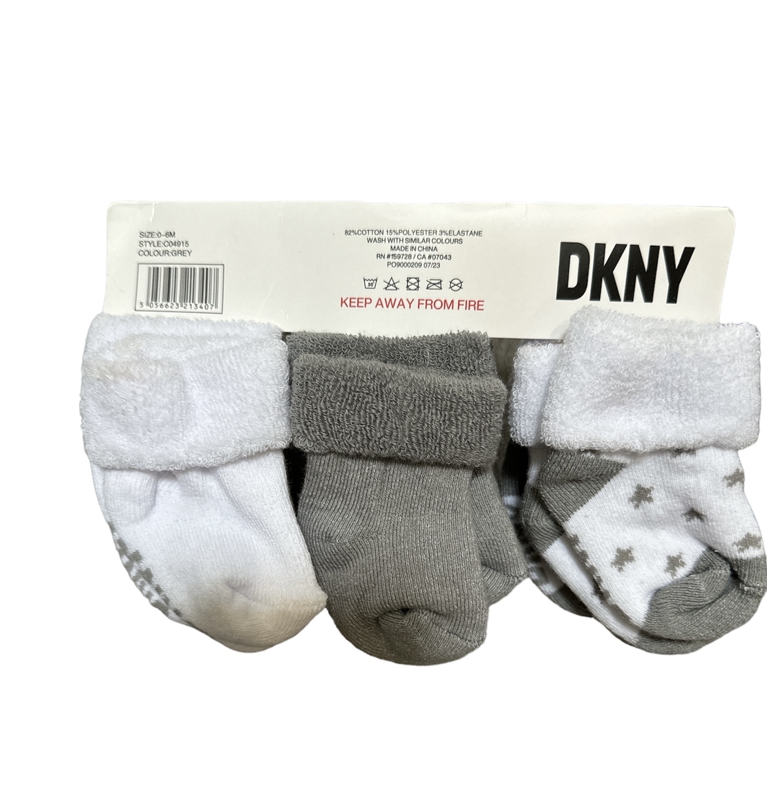 מארז 6 זוגות גרביים DKNY מידה 0-6 חודשים