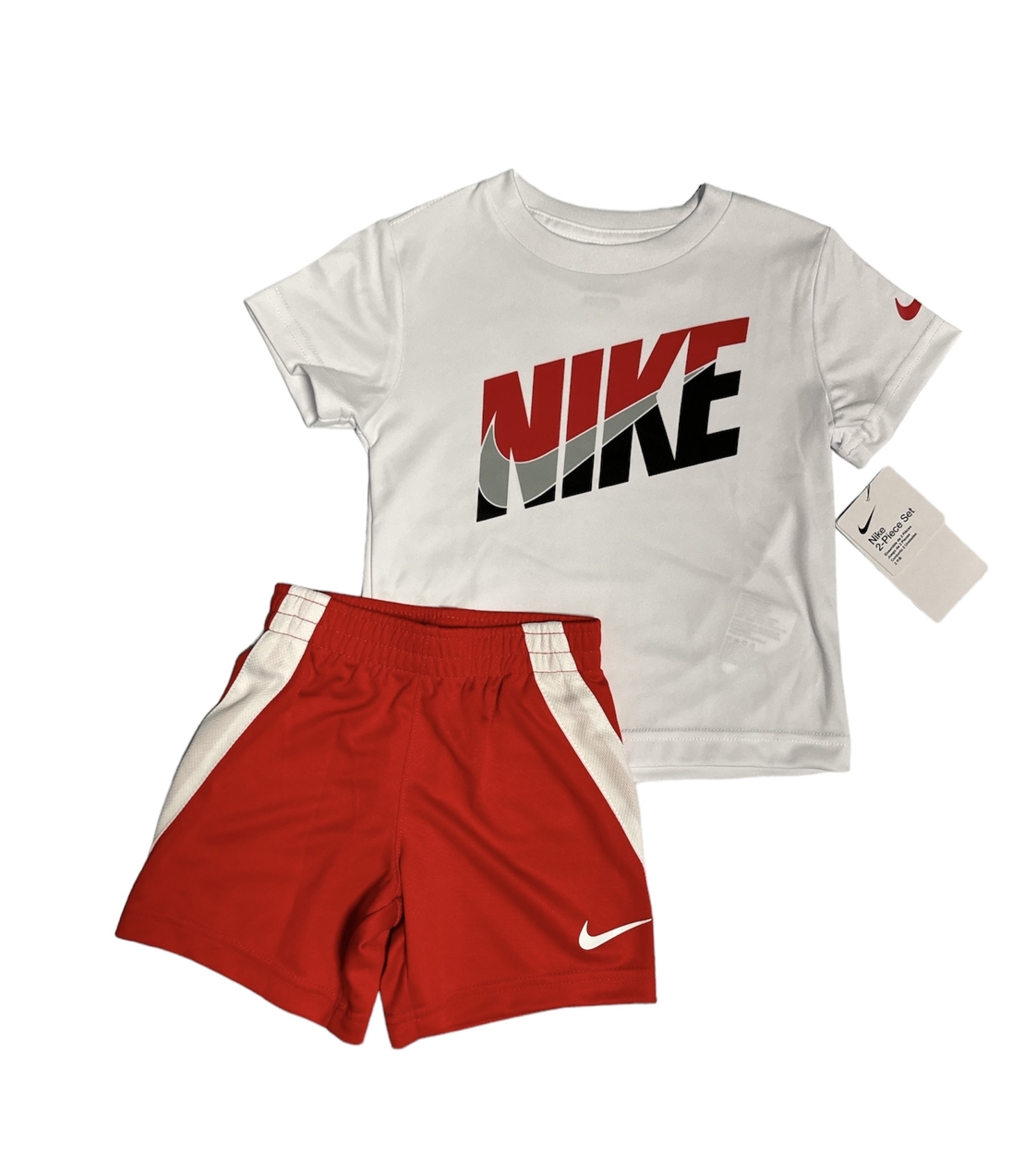 חליפת מכנס nike דרייפיט לבן כיתוב NIKE מכנס אדום