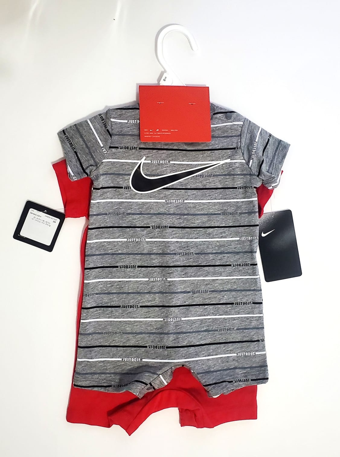מארז זוג אוברול NIKE בייבי אדום אפור פסים כיתוב JUST DO IT